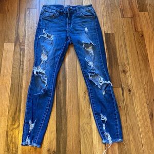These are CELLO ripped jeans, cleaned and washed and in great condition.